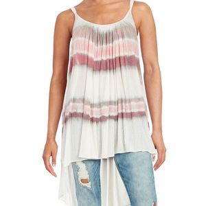 Tank top 👚 40% off $ 30.00